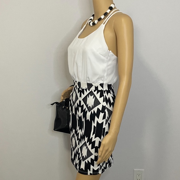 White halter chiffon like top w black white ikat patterned fitted mini skirt! - Picture 6 of 14